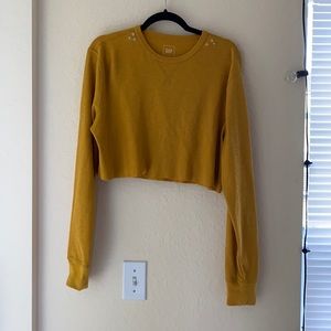 Cropped gap knitted shirt